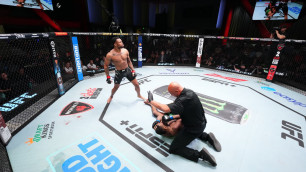 Быстрым нокаутом завершился бой экс-соперника Рахмонова в UFC