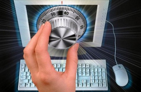 Хакеры взламывали компьютеры через доверенные сайты