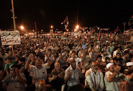 Триполи охватили слухи об отравленной Каддафи воде