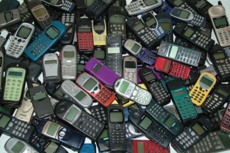 ФТС смягчила процедуру растаможивания сотовых телефонов