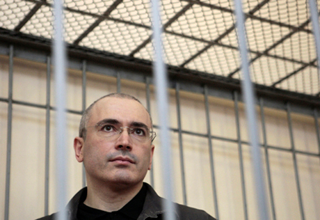 Сын Ходорковского призвал Запад не выдавать визы российской элите
