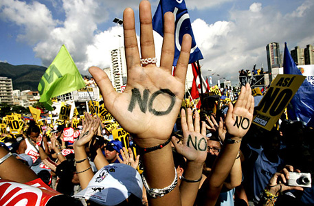 В Венесуэле люди вышли на митинг против цензуры СМИ