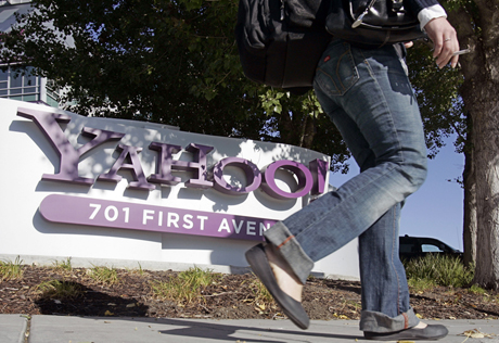 Поисковик Yahoo! сократит 650 сотрудников 