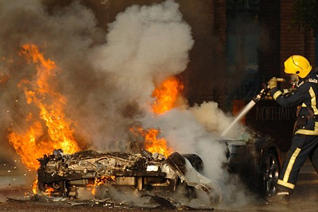 В Москве за ночь сгорели пять машин