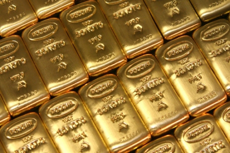 Российские банки на треть сократили вложения в золото