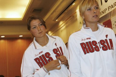 Сафина и Шарапова пробились в третий круг турнира в Лос-Анджелесе 