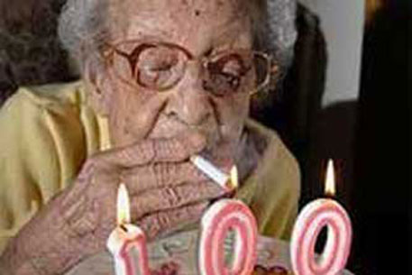 Старейшая курильщица Британии не дожила до 103 лет