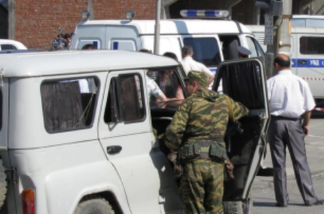 В Дагестане неизвестные обстреляли офицеров минобороны