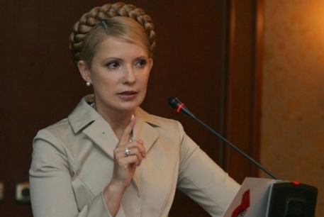 Тимошенко обвинила команду Януковича в захвате нацкомпании
