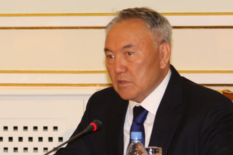 Назарбаев назвал некоторых банкиров ворами и мошенниками