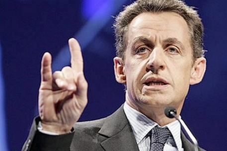 Саркози обвинили в "берлусконизации" французских СМИ