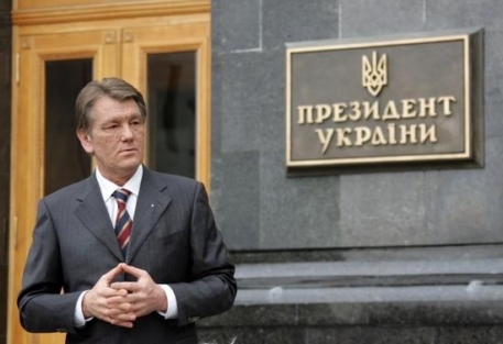 Ющенко призвал Тимошенко уволить главу МВД Украины