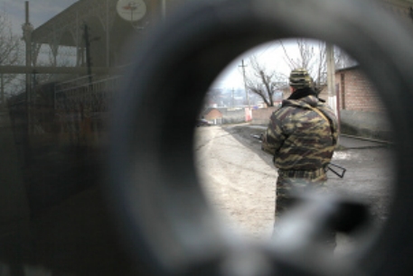 Неизвестные обстреляли колонну погранвойск в Ингушетии 