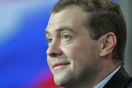 Медведев пообещал главе МОК разобраться с допингом