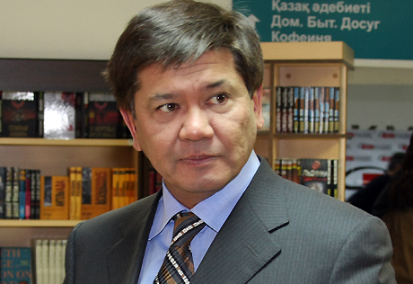 Ертысбаев предложил продлить срок полномочий Назарбаева до декабря 2022 года