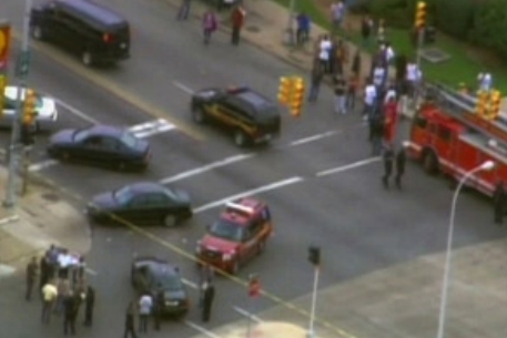 На автобусной остановке в Детройте расстреляли школьников