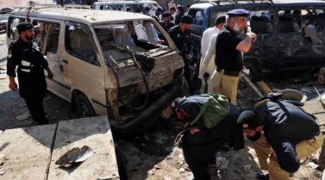 Взрывы в Пакистане унесли жизни более 85 человек
