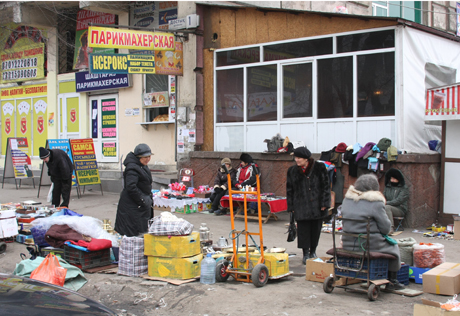 В Алматы продавцов Зеленого базара оштрафовали за забастовку