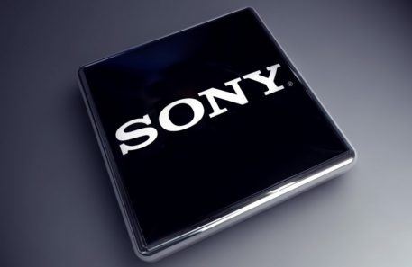 Sony представила новую консоль PSP Go 