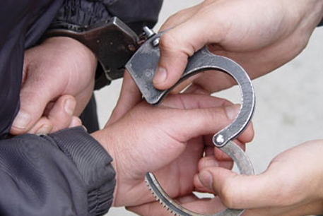 В Москве арестовали сотрудника МВД по подозрению в мошенничестве