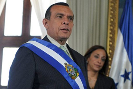 Глава Гондураса подтвердил право Селайи вернуться на родину