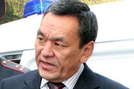 Экс-главу МВД Киргизии заключили под домашний арест