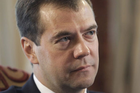 Медведев распорядился проверить работу госкорпораций