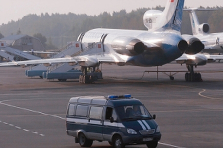 Ту-154 аварийно сел в аэропорту Новосибирска 