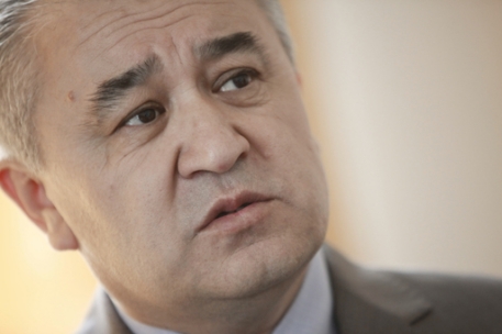 Лидер партии "Ата-Мекен" пообещал национализировать "Бимоком"