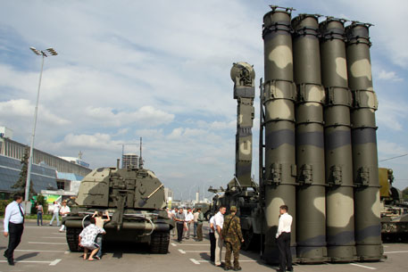 Россия потратит 13 триллионов рублей на вооружение в 2011-2020 годах