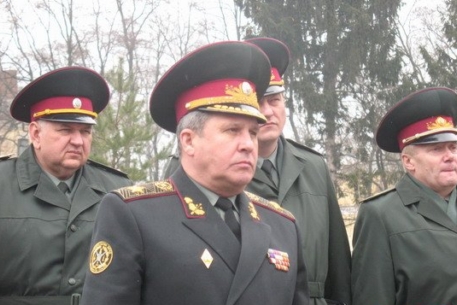 Экс-министр обороны Украины подтвердил отставку Кириченко