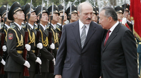 Лукашенко назначил Курманбека Бакиева директором военного предприятия