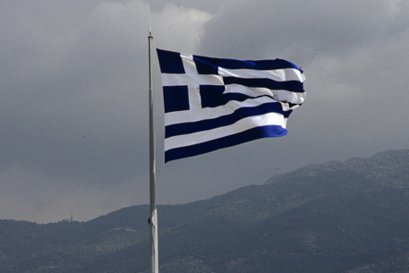 Греческий парламент эвакуировали после звонка о бомбе