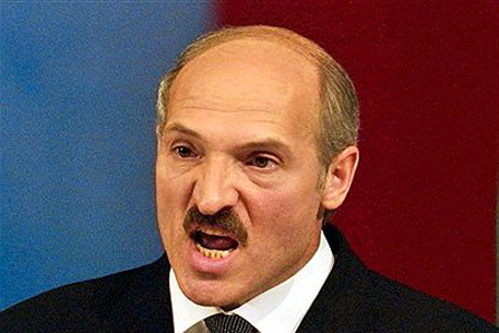 Александр Лукашенко строит мост в Европу