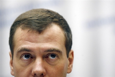 Кризис лишил журналистов личного общения с Медведевым