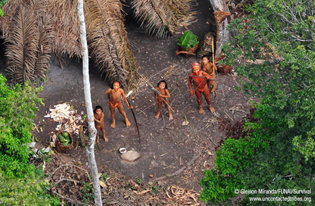 Опубликованы фото уникального племени Амазонки
