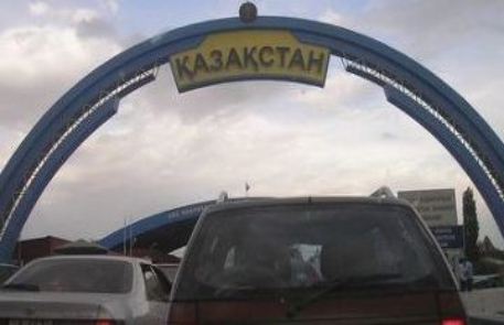 Казахстан и Россия отменят взаимный транспортный контроль в 2011 году