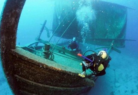 В Тихом океане найдено судно героя романа "Моби Дик"