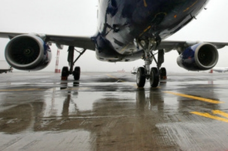 Самолет ТУ-204 аварийно сел в Екатеринбурге из-за отказа двигателя
