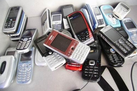 Таможня России приостановила поставки Nokia и Motorola