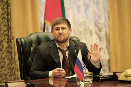 Кадыров уволил главу "скорой помощи" за два часа молчания