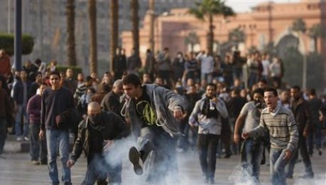 Полиция задержала 400 человек в Алжире