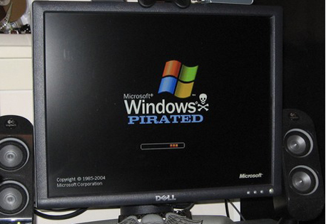 Четверых китайцев посадили за пиратские Windows XP