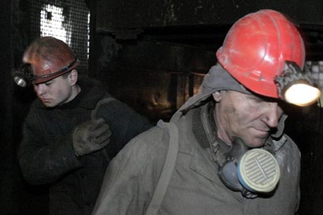 На шахте "Запорожская" в Луганской области произошел взрыв
