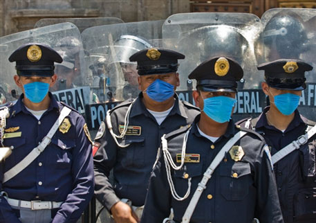 58 мексиканских полицейских обвинили в связях с наркомафией