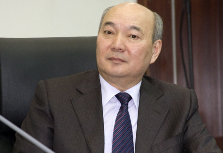 Жумагулов первым из министров РК публично заявил о поддержке референдума