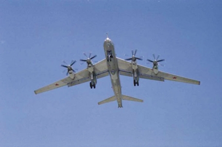 Возможной причиной падения Ту-142 назвали отказ двигателя