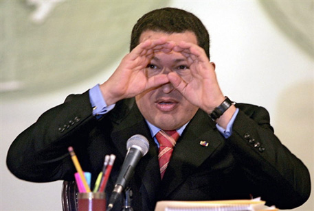 Уго Чавес разорвал дипломатические отношения с Колумбией