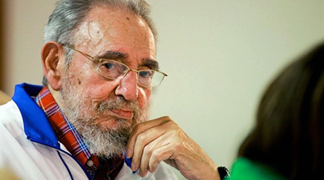 Фидель Кастро назвал покушение на конгрессмена в Аризоне "зверским актом"