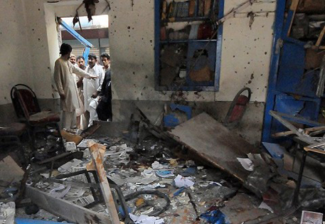 В Пакистане террорист-смертник взорвал полицейский участок